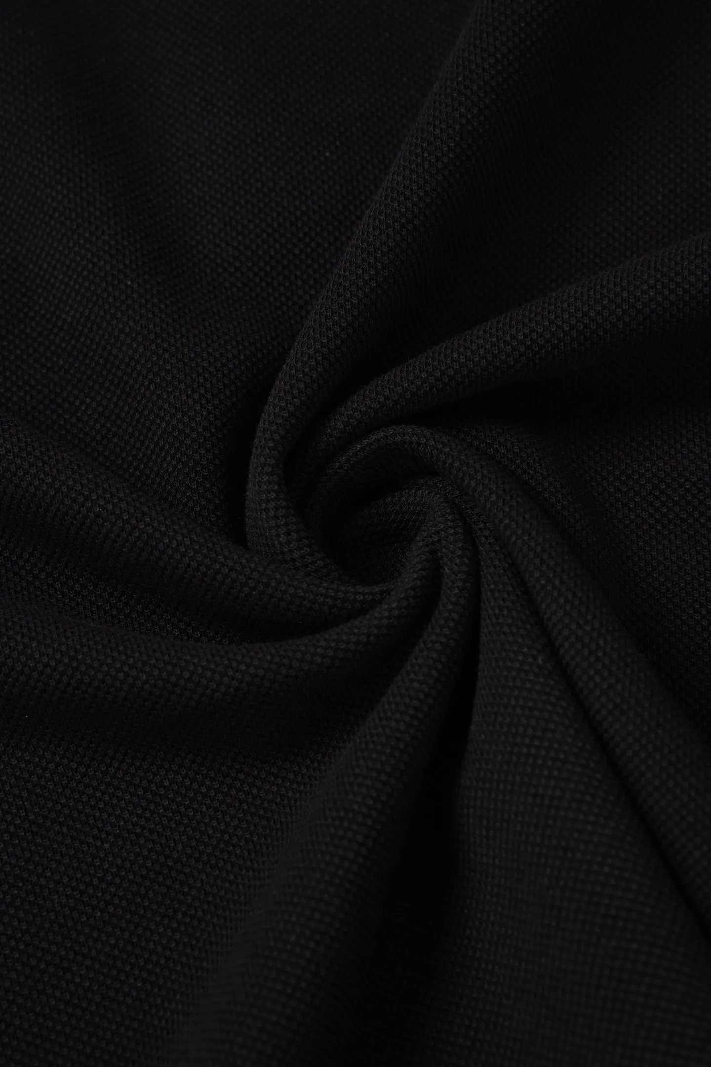 MONCLER logo polo Polo Classic ， 。 Polo ， 。Classic ， 。 • • •Black White Size：S-XL